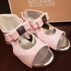 Michael Kors girls Sandals
